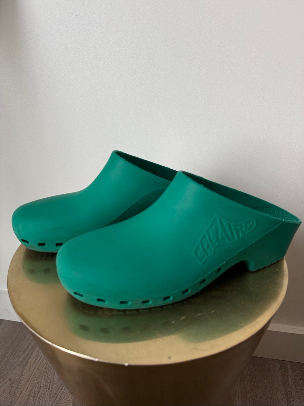 Calzuro Classic clogs (w/out holes) 💚